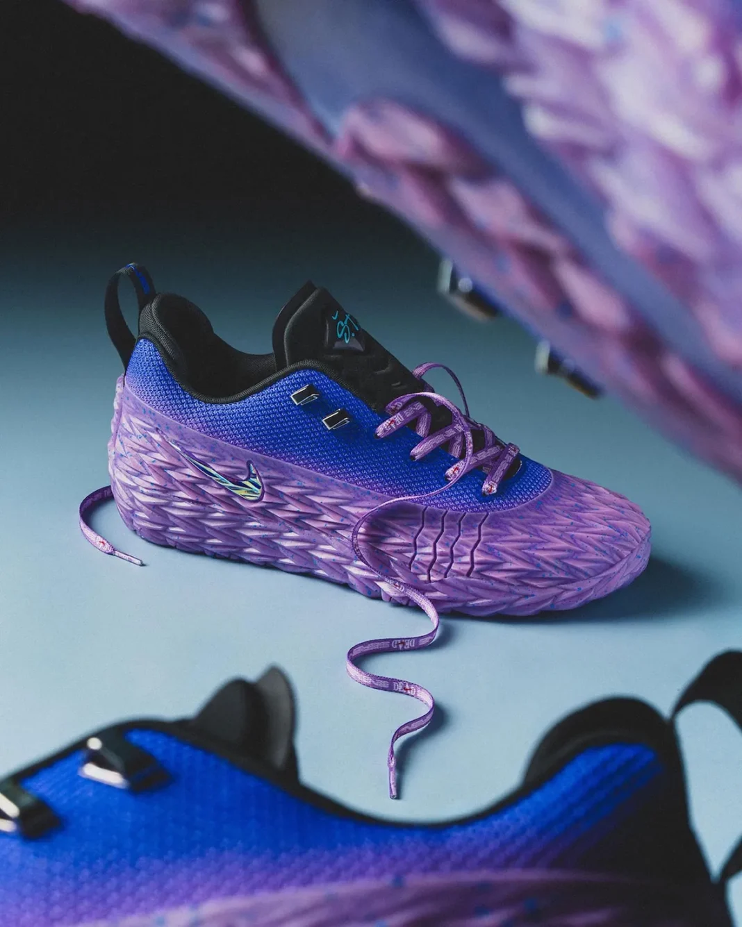 DEAD Serene x Nike S.T. Charge, pair